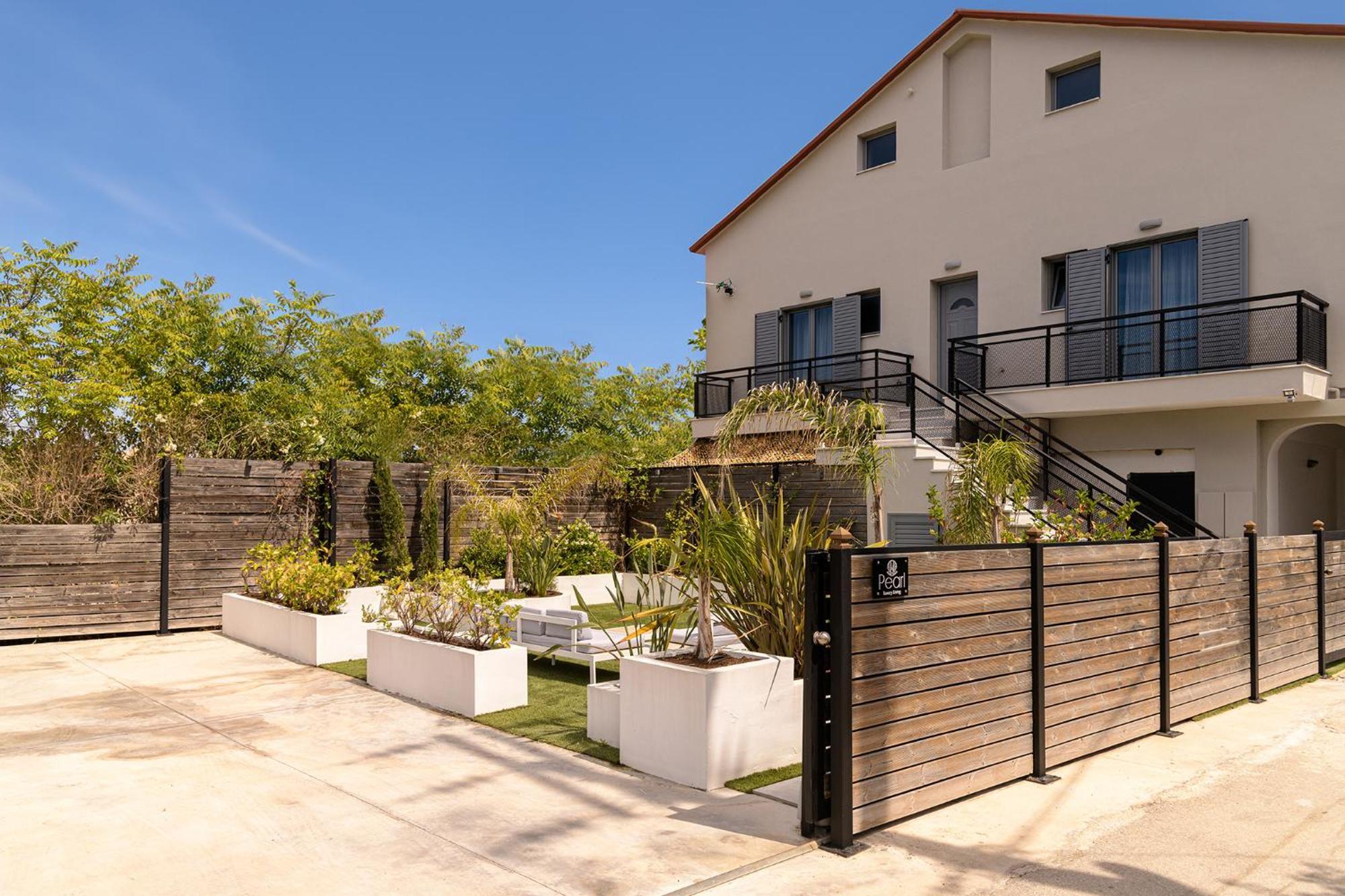 Apartmán Pearl Luxury Living Laganas Exteriér fotografie